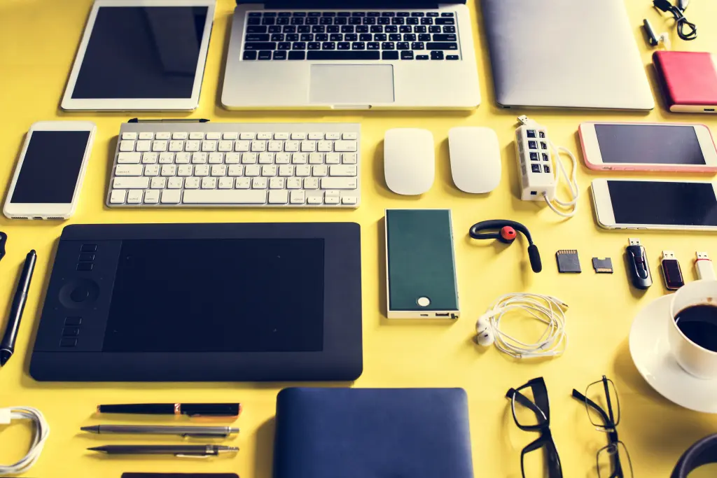 How to Organize Your Digital Life (Photos, Files, & Passwords)